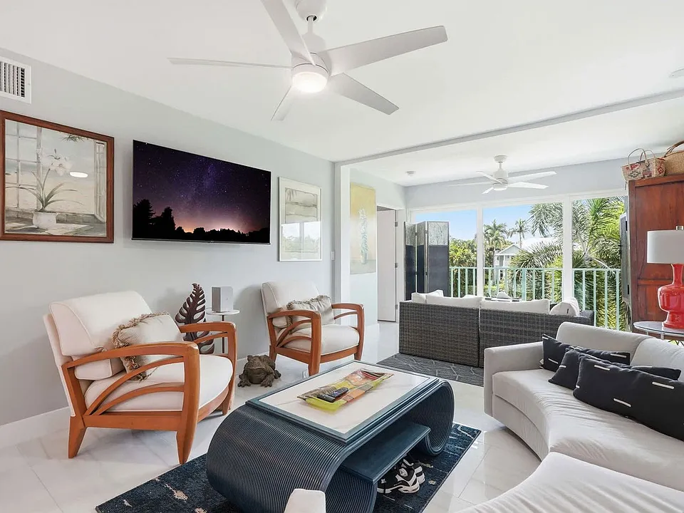 636 Broad Ave S #3-ID1602672P