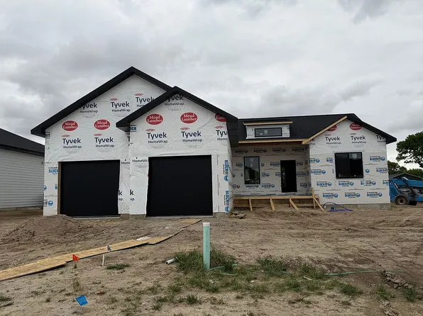 3118 Lakeview Ave, Hastings, NE 68901