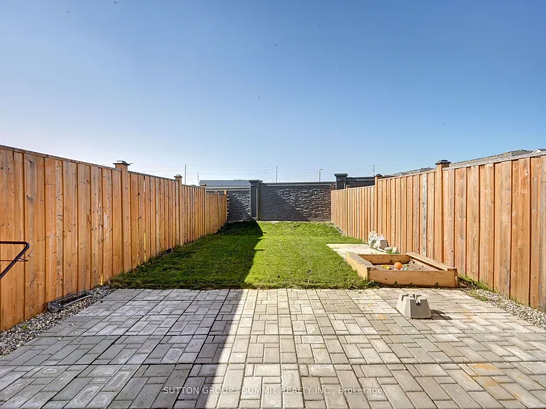 26 Quillberry Close — Photo 43