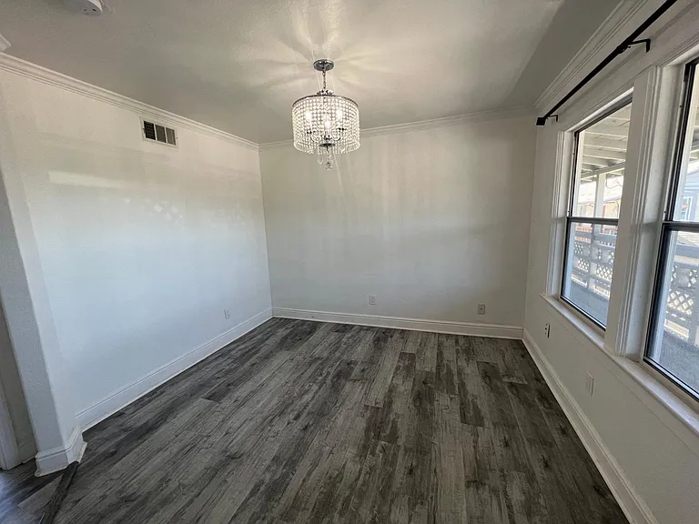 21681 E Cliff Dr #28 — Photo 2