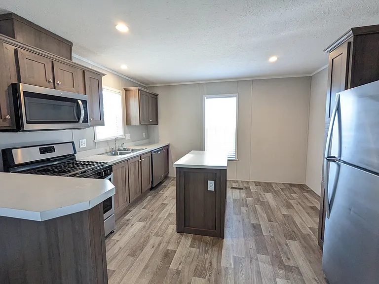 122 Texas St — Photo 10