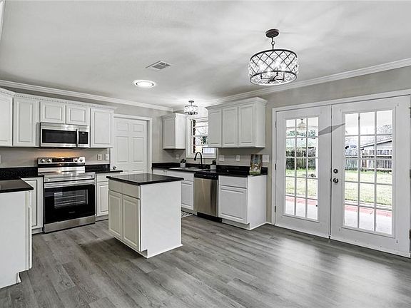 5th image of 317 Cumberland Dr