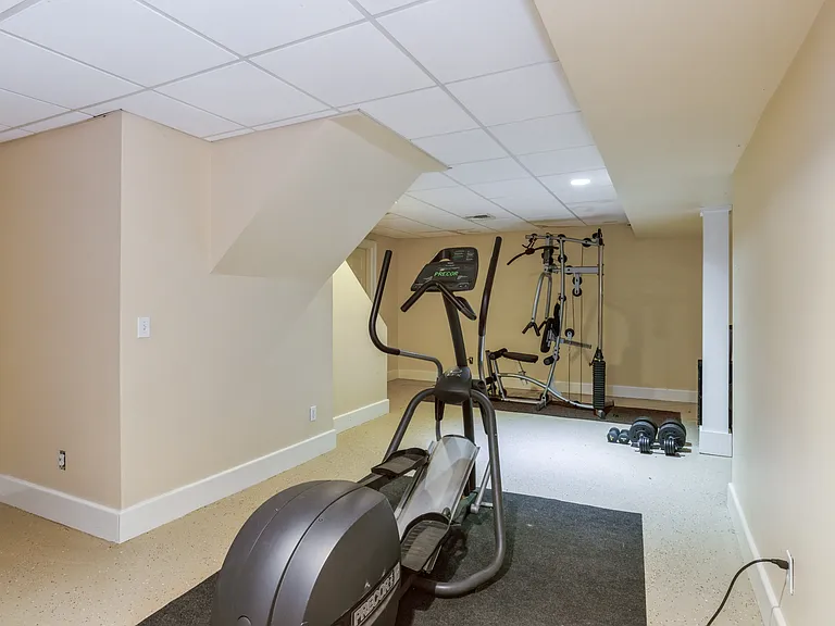 128 Six Pole Hwy E — Photo 19