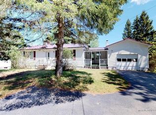 822 Main St, Calais, ME 04619