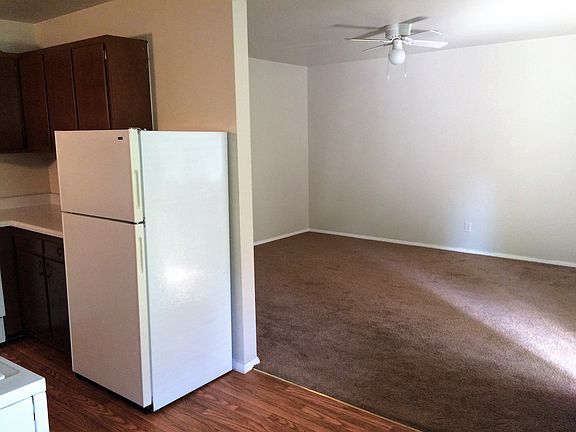 4th image of 1900 N Garland Ave APT 25