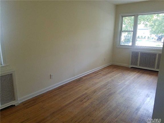 5th image of 97 N 16th St