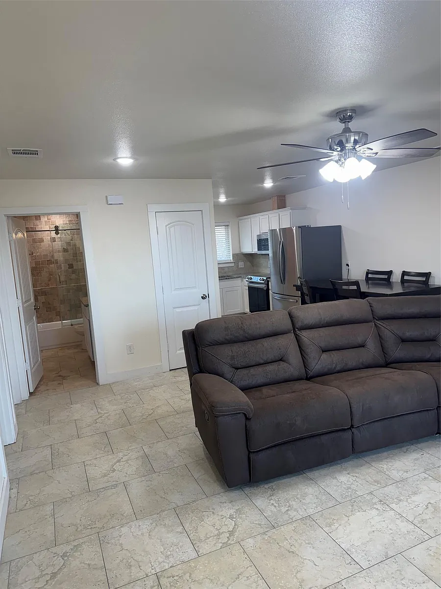 Building Photo - 5706 Melody Ln #3