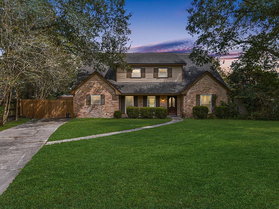 1st image of 1314 Glouchester Ln