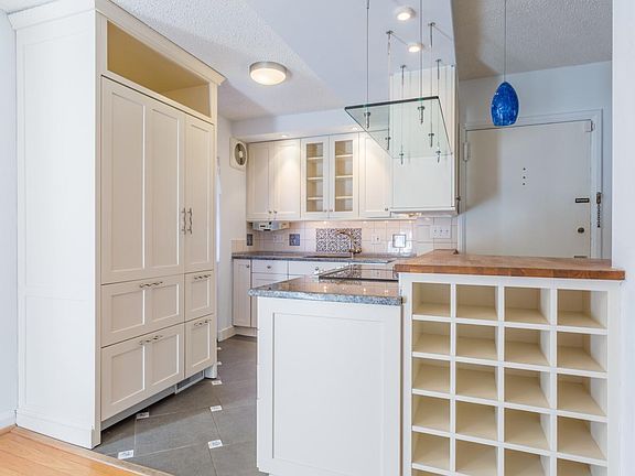 4th image of 4123 36th St S