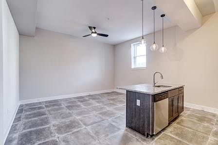 4th image of 10 W Leigh St #3