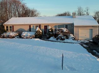 10 High Acres Dr, Poughkeepsie, NY 12603