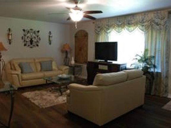 3rd image of 160 Neel Ave