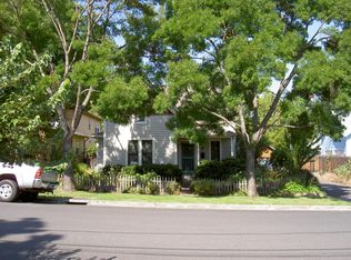 155 6th St, Ashland, OR 97520