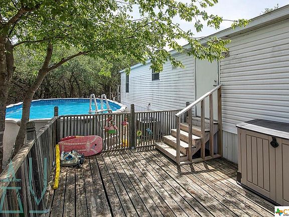 4th image of 319 Acorn Ln