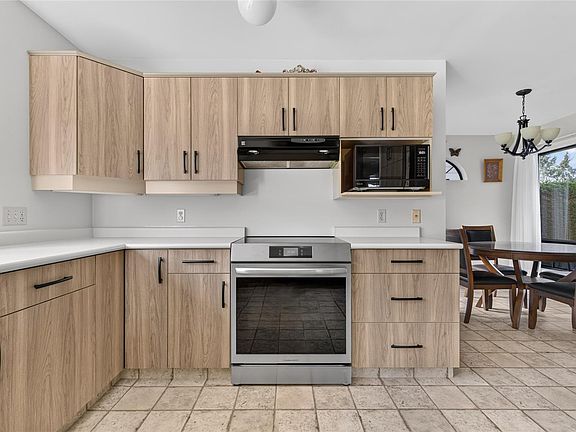 3rd image of 1125 Marin Park Dr