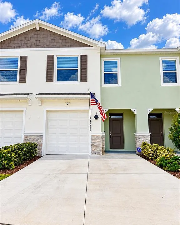 11407 Velvet Apricot Dr