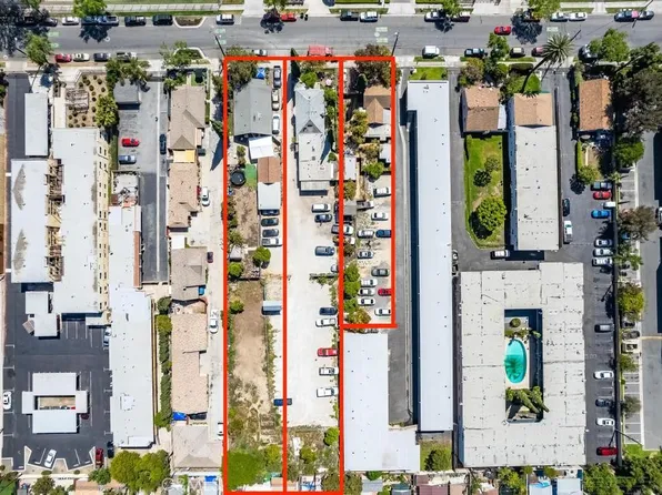 941 W Bishop St, Santa Ana, CA 92703