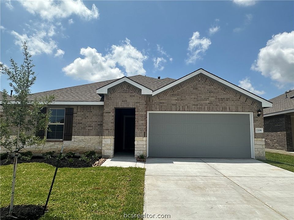 1st image of 2208 Spyglass Dr