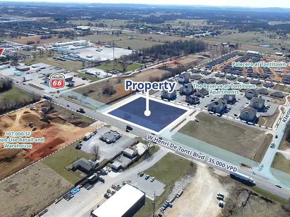 603 W Henri De Tonti Blvd, Springdale, AR 72762