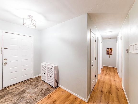 3rd image of 505 W 29th Ave