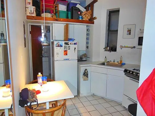 Rented by Chartwell Manhattan Realty | media 6