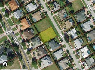 148 Tahiti Rd, Marco Island, FL 34145