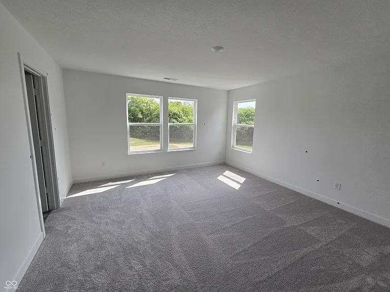 1059 Marston Ln — Photo 7