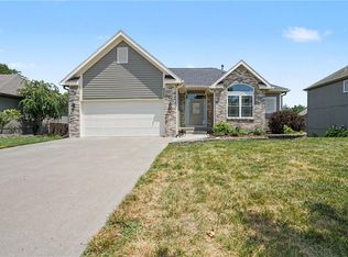 9223 N Jarboe St, Kansas City, MO 64155