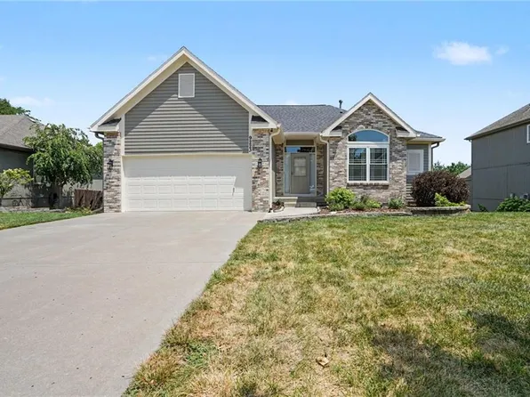 9223 N Jarboe St, Kansas City, MO 64155