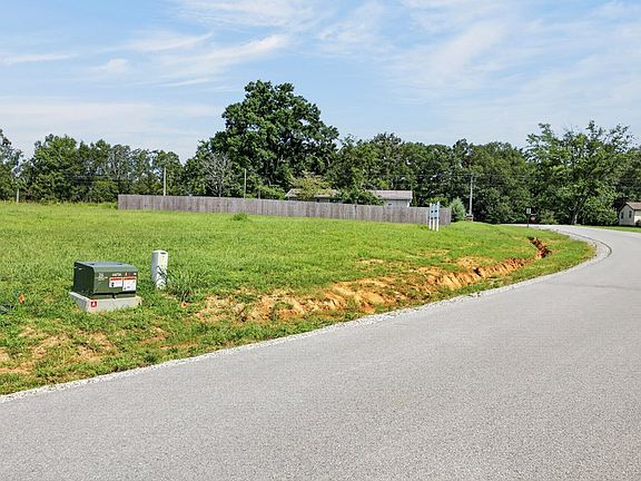 2nd image of 1411 Anna Maria Ln
