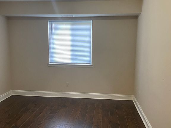 5th image of 43284 Mound Rd APT 404