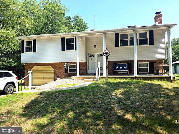 2nd image of 752 Lincoln Ave