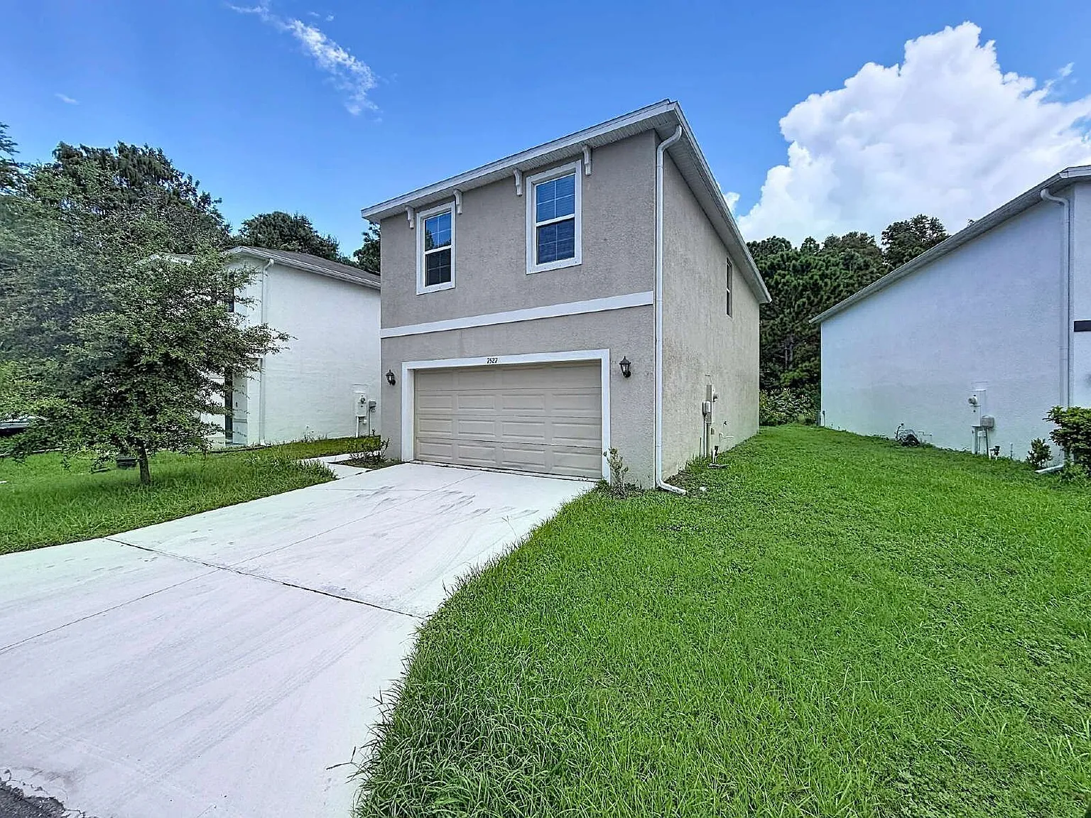 4 bed, 3.0 bath, 2007 sqft, $2,400 — Photo 3