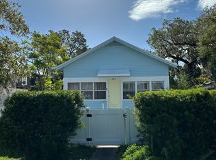 204 Andrews St, New Smyrna Beach, FL 32168