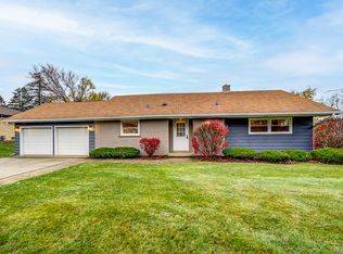 2646 Hobson Rd, Downers Grove, IL 60516