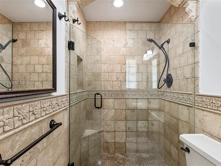 9030 SW 184th Ter — Photo 27