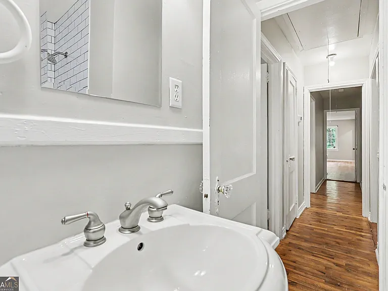 3743 Poplar Dr — Photo 13