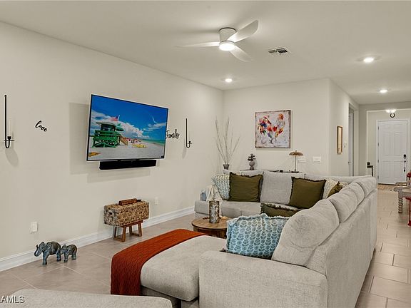 5th image of 3833 Crosswater Dr