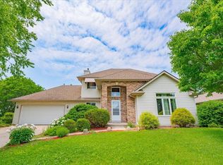 2909 Brian Ln, Madison, WI 53711