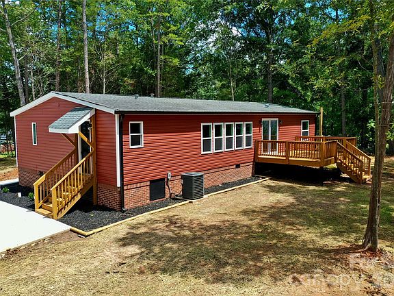 5th image of 9401 Seymour Ln