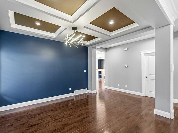 5th image of 3563 14th St NW