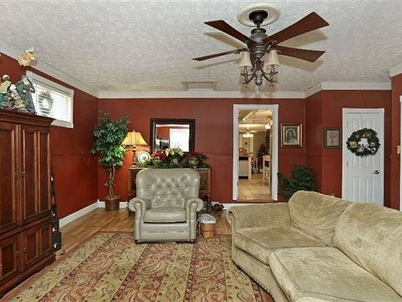 3rd image of 261 La Somme Dr