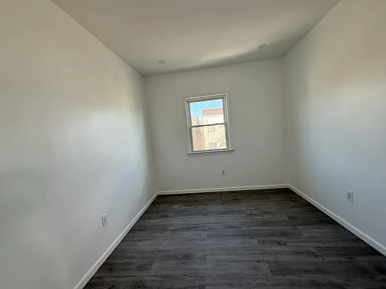 17 Kearny Ave #2 — Photo 10