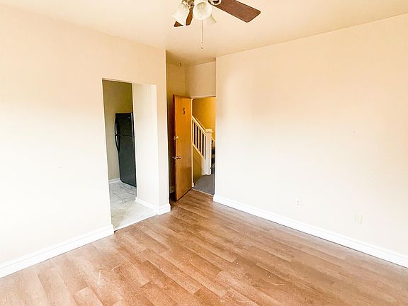 3rd image of 3500 Elm St #10695337
