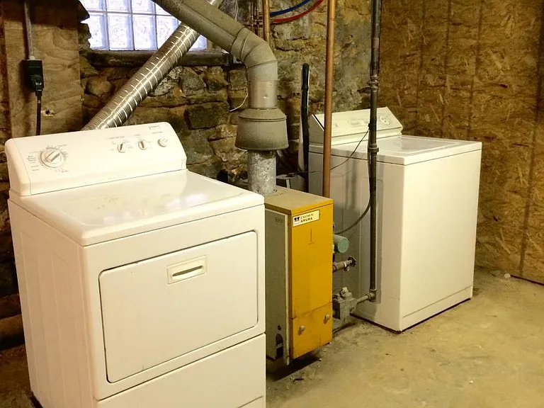 common basement washer / dryer