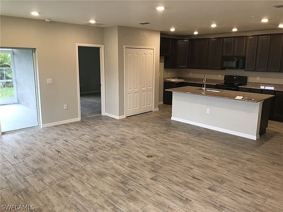3rd image of 1826 SW 27th Terrace Cpe