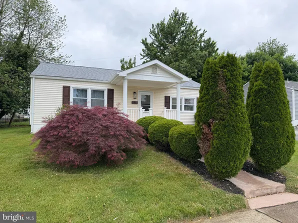 10 Burton Ave, New Castle, DE 19720