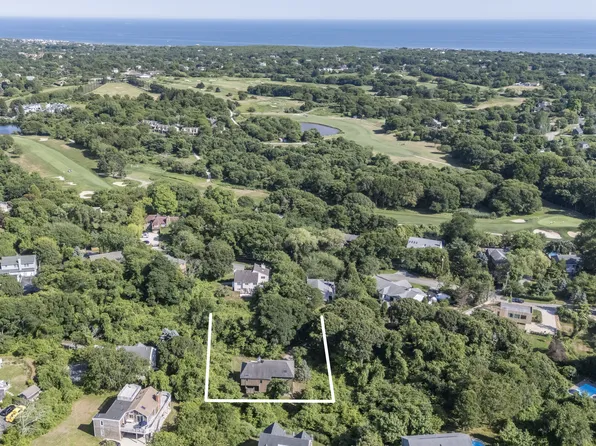 18 Furness Rd, Montauk, NY 11954