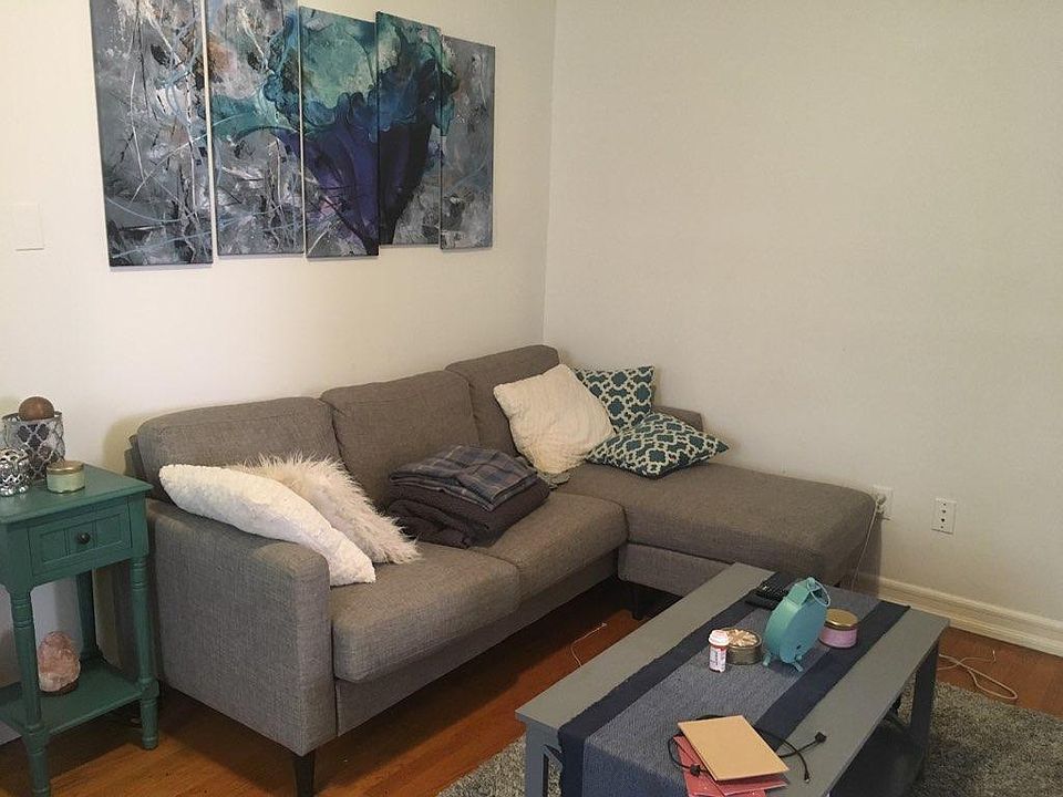1st image of 2542 Steinway St APT 3F
