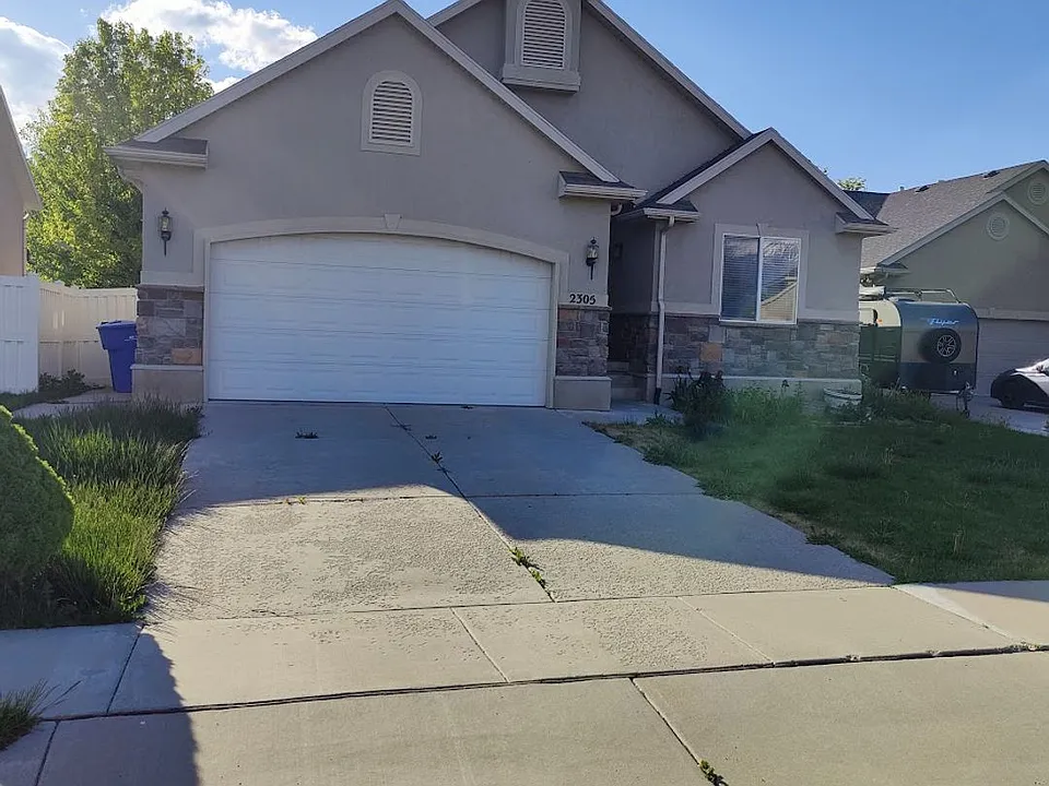 2305 N 2080 W